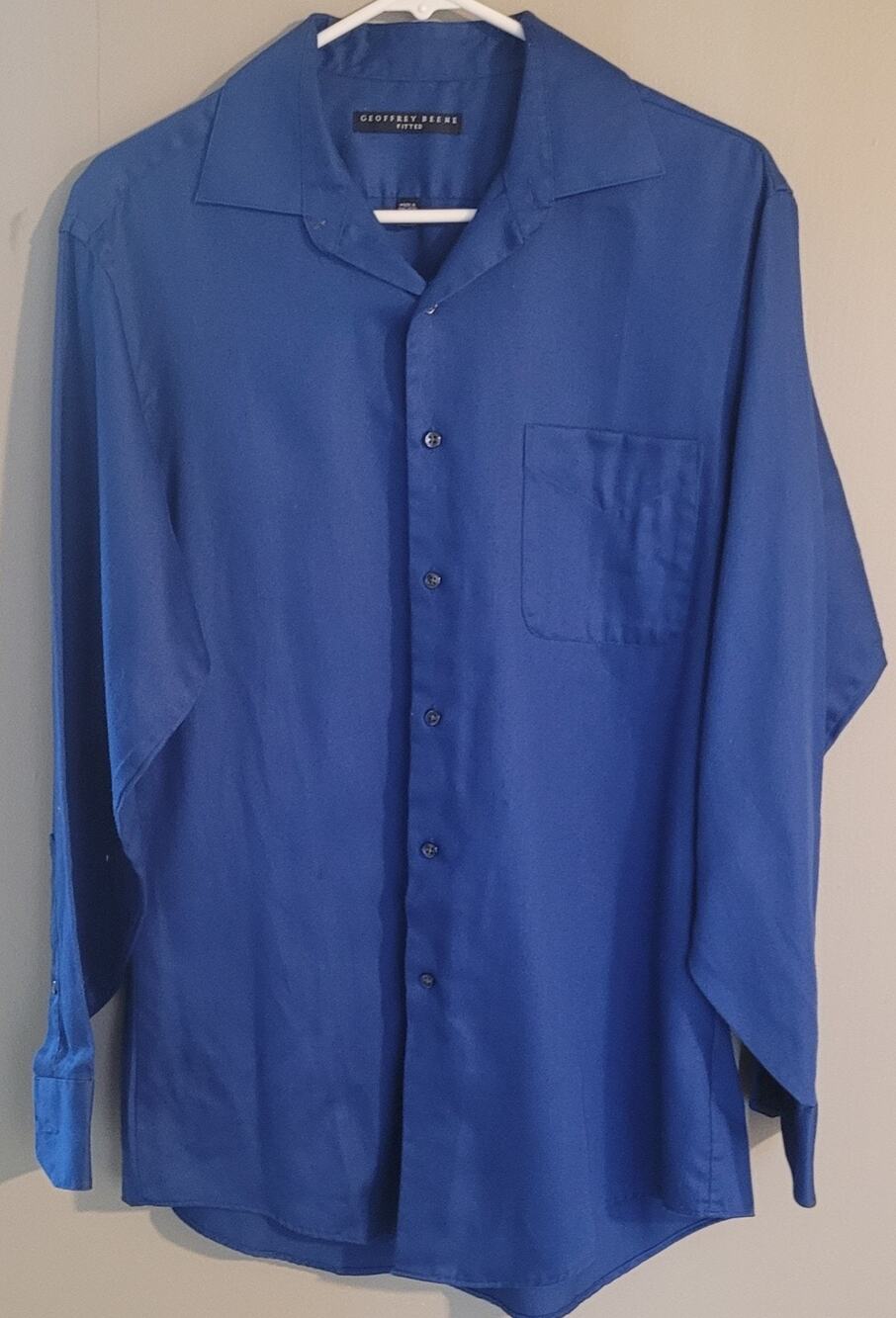 Men's button down dress shirt blue size 15 1/2 32/33 By Geoffrey Beene